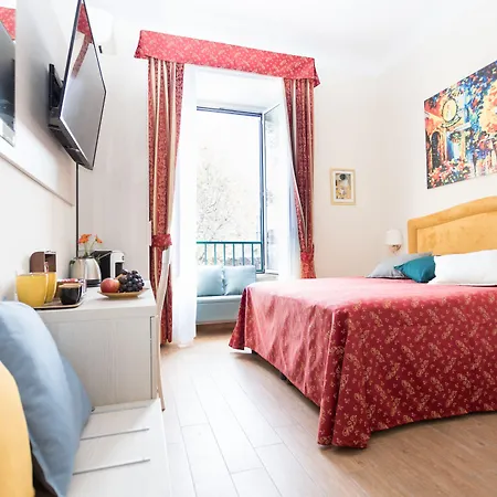 Dreaming In Rome - Vittorio Veneto Guest House-3